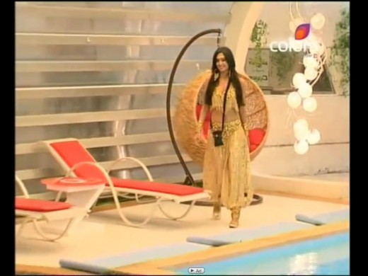 Shweta-Tiwari-in-Big-Boss-4-Show-520x390