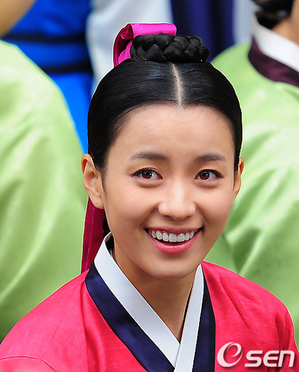 han4 - Han Hyo Joo
