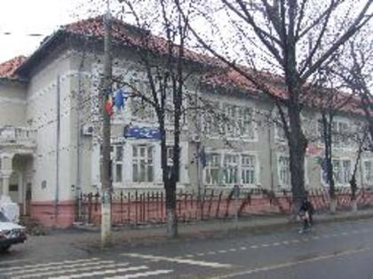 colegiul_national_cuza-focsani - a Focsaniul de dupa 2000