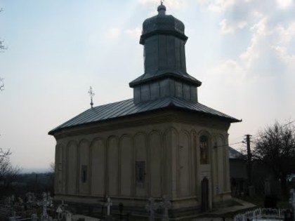 Biserica_Sf__Voievozi,_sat_Bontesti,_comuna_Carligele - b Cascada Putnei si inprejurimile