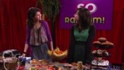 selena in sony with a change (61)