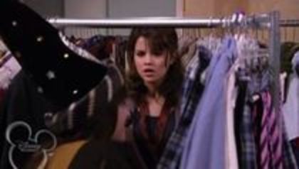 selena in sony with a change (194)