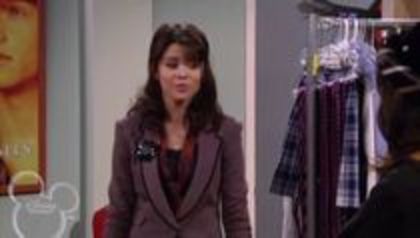 selena in sony with a change (223)
