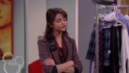 selena in sony with a change (226)