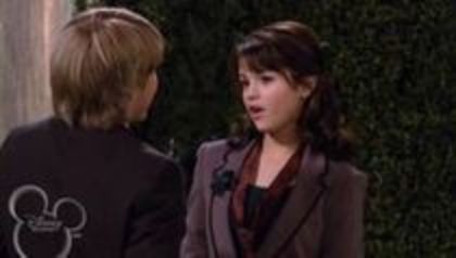 selena in sony with a change (245)