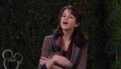 selena in sony with a change (252)