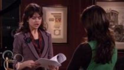 selena in sony with a change (85)