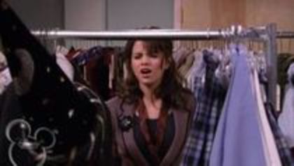 selena in sony with a change (191)