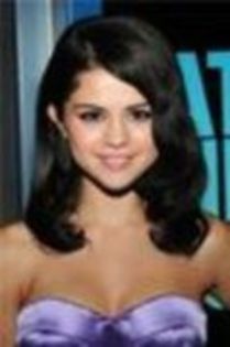 29771876_OVHIRMMGZ - selena gomez