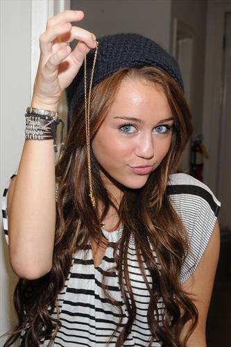 miley-cyrus-56