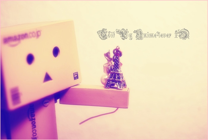 danbo_thinks_of_paris_by_xuehuademeng-d31ewq1