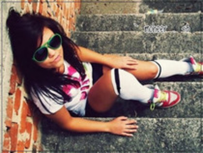 29464289_TMKQTQOOM - WooW 1