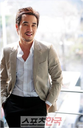 15866960_XOQHWYBYU - a---uhm tae woong---a