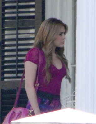 normal_009 - On Set of So Undercover in New Orleans-December 21st 2010