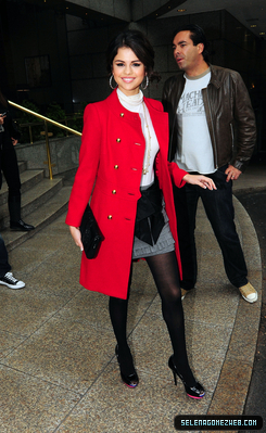 normal_selena-gomez-002 - Selena Gomez Leaving Her Hotel_London