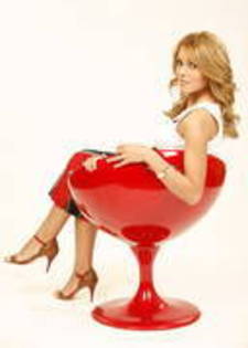 QYXJGMYYWWTYSHSMYIM - Diana dumitrescu si Andreea Patrascu