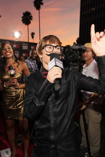 Justin+Bieber+16th+Annual+Critics+Choice+Movie+u8G1i7y5HrDl - Justin Bieber 0000