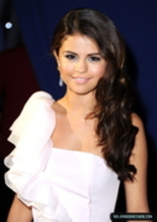 Selena Gomez People Choice Awards 2011_06 - 2011  People Choice Awards-01
