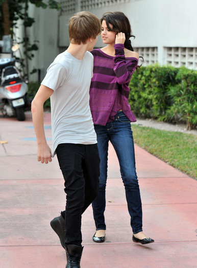 Justin+Bieber+Justin+Bieber+Selena+Gomez+Take+V9pQlnI-CK8l