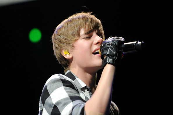 Justin+Bieber+Z100+Jingle+Ball+2010+Presented+qD764RRBsdxl - Justin Bieber in the concert