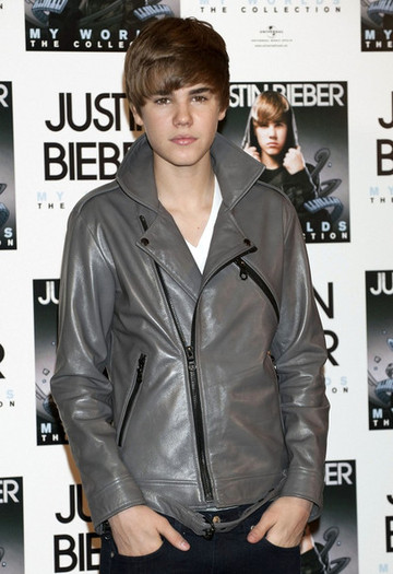 Justin+Bieber+Justin+Bieber+Press+Conference+aaUIQGmz6e7l