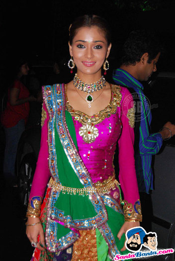 28614656_CAEMGFIMM - Sara Khan-Sadhna