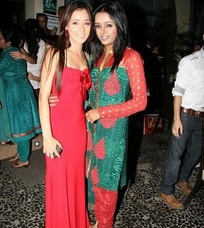 28485003_MNFNXXLIL - Sadhna si Ragini