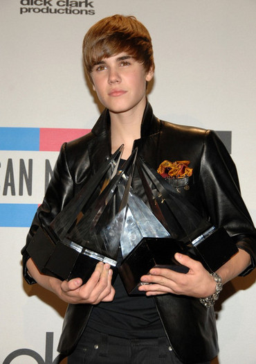 Justin+Bieber+2010+American+Music+Awards+Press+ayGVMcN2Vaol - Justin Bieber 0