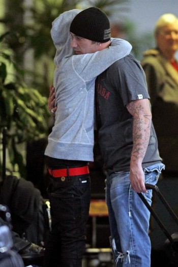 Justin+Bieber+Justin+Bieber+Arrives+Vancouver+7c_9kmumumHl - Justin Bieber 0