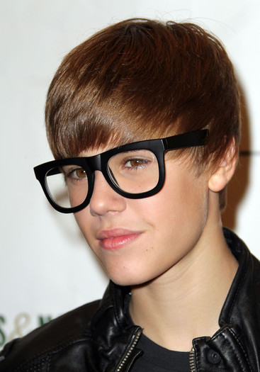 Justin+Bieber+Justin+Bieber+Halloween+Appearance+s6ig0U7Qksql - Justin Bieber 0