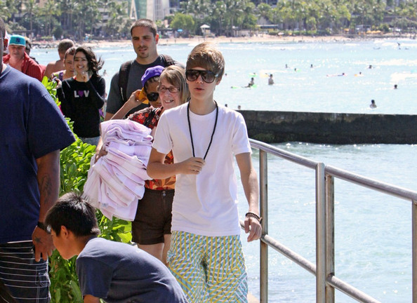 Justin+Bieber+Justin+Bieber+Hawaii+1LF6auzSKXrl - Justin Bieber 0