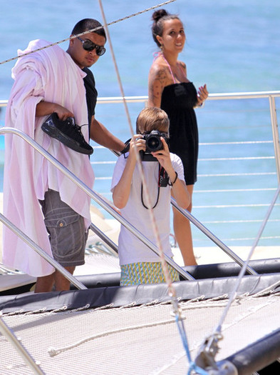 Justin+Bieber+Justin+Bieber+Hawaii+LXm46MCstDll - Justin Bieber 0