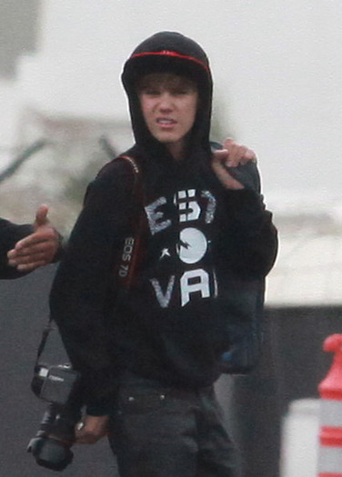 Justin+Bieber+Justin+Bieber+Parents+Arriving+A5L2pHM5nlCl