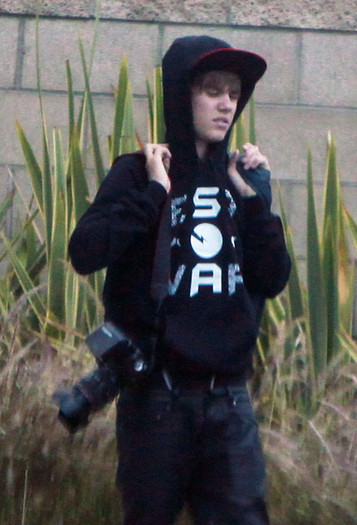 Justin+Bieber+Justin+Bieber+Parents+Arriving+FK4IcTtnvktl