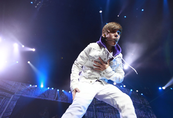 Justin+Bieber+Justin+Bieber+Performing+Concert+a_x7lr1HstYl - Justin Bieber 0