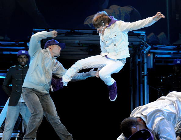 Justin+Bieber+Justin+Bieber+Performs+Staples+0hFIWG6A1rUl