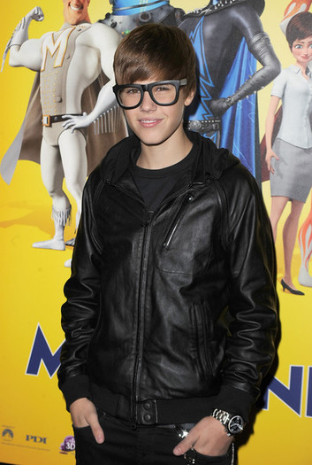 Justin+Bieber+Premiere+DreamWorks+Animation+KepiGaR9mjyl - Justin Bieber 0