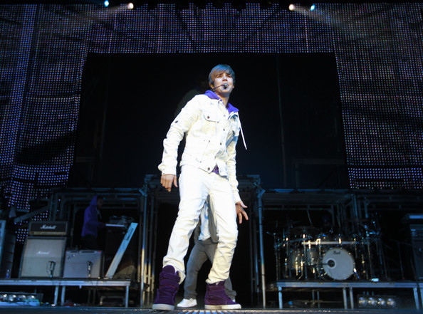 Justin+Bieber+Justin+Bieber+Performing+Concert+ciMQvs671APl - Justin Bieber 000