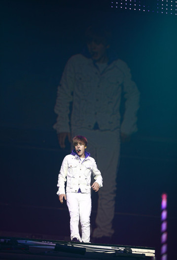 Justin+Bieber+Justin+Bieber+Performing+Concert+toZxEPMP1Edl - Justin Bieber 000