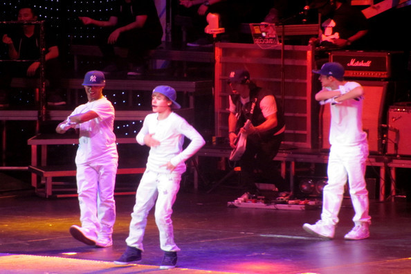Justin+Bieber+Justin+Bieber+Performs+Izod+mN4vpOhTCrgl - Justin Bieber 000