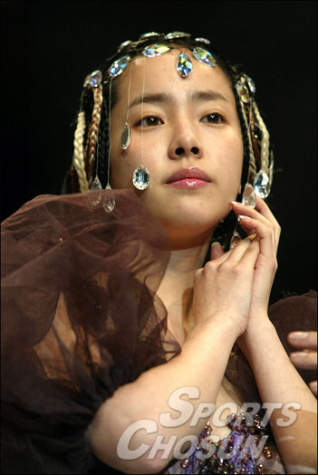 64f700653fi1al10glxnn6