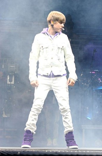 desc%u0103rcare (9) - Justin Bieber