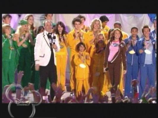 normal_03 - Disney Channel Games 2008  Presenting 2008 Cup