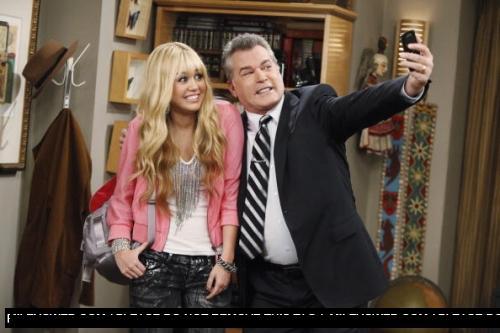 normal_z_001 - Hannah Montana to the Principal-s Office