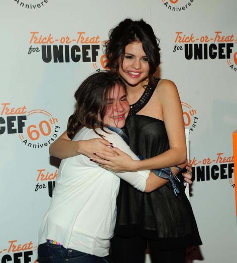 AFS_1136 - poze selena gomez UNICEF Charity concert oct 2010