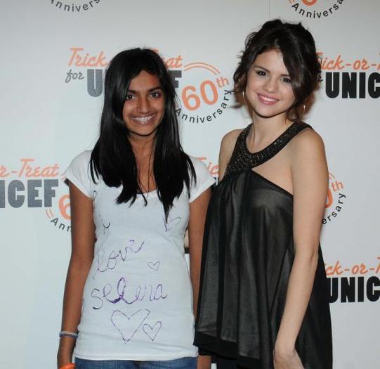 DSC_6850 - poze selena gomez UNICEF Charity concert oct 2010