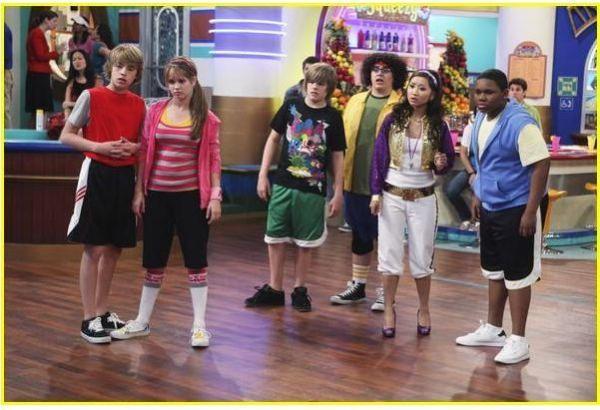 Cole_Sprouse_1263155113_1