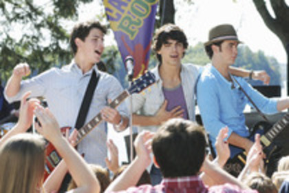 22172221_LRVIUJXHB - Camp Rock