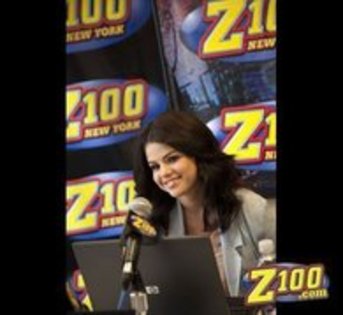 Z100-New_York_Autographs_Session_normal-08 - Z100-New York_Autographs Session