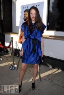 images5 - Chloe Bridges